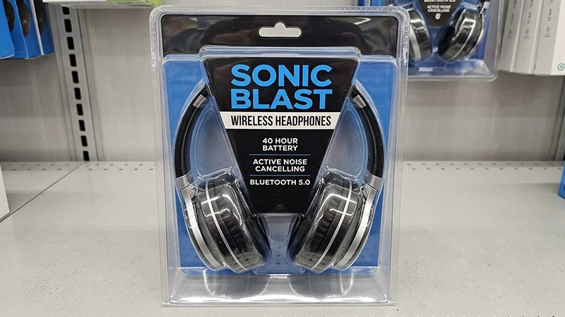 headphone clamshell packaging